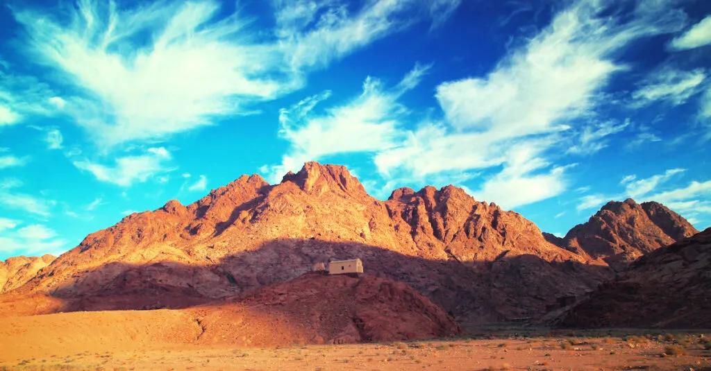 Jabal Musa: Legendary Peak of Religion 2 Jabal Musa: Legendary Peak of Religion