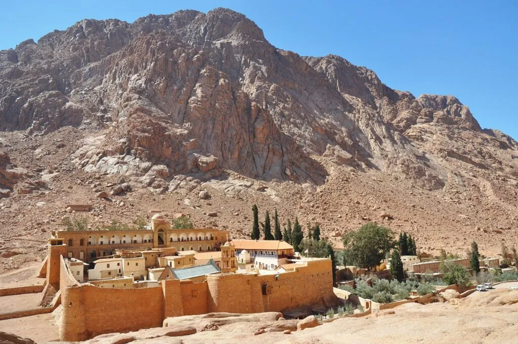 Mount Sinai Jabal Musa: Legendary Peak of Religion